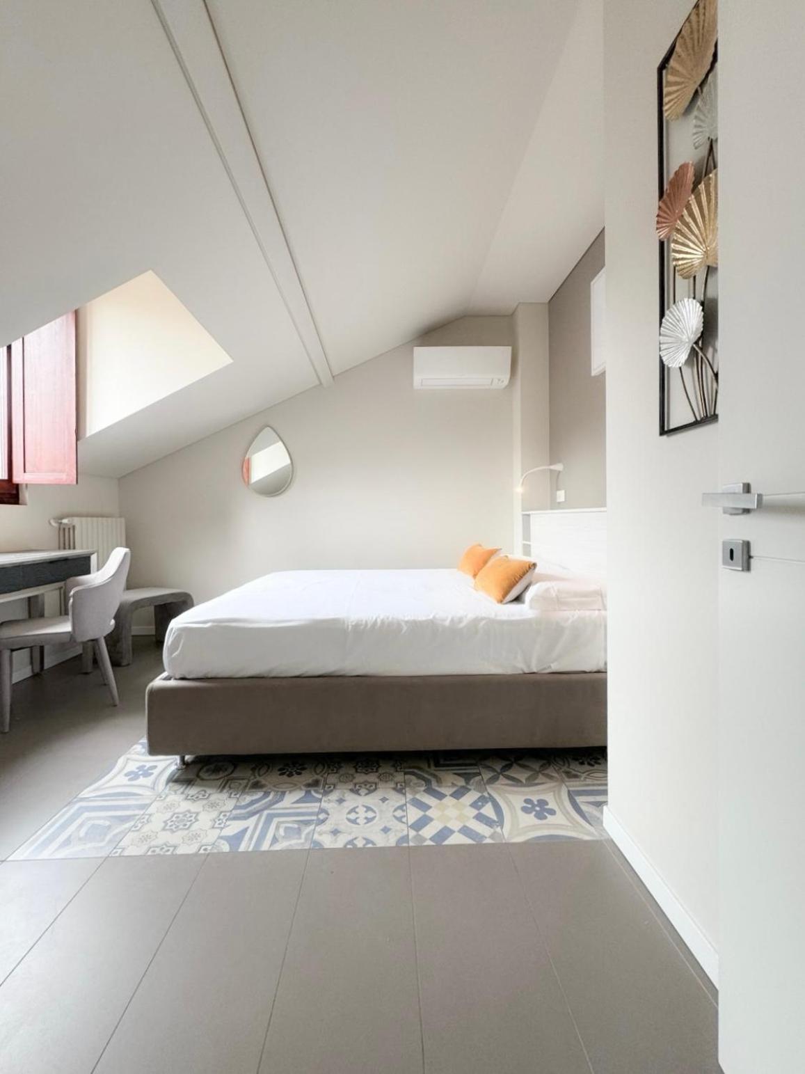 Comecasa 10 Minutes Walk From Duomo 2 Bedroom Apartment Milán Exterior foto